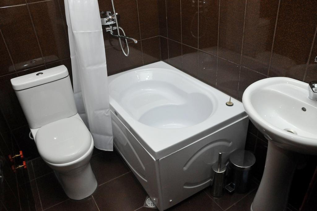 Hotel Sweet Home Telavi Quarto foto
